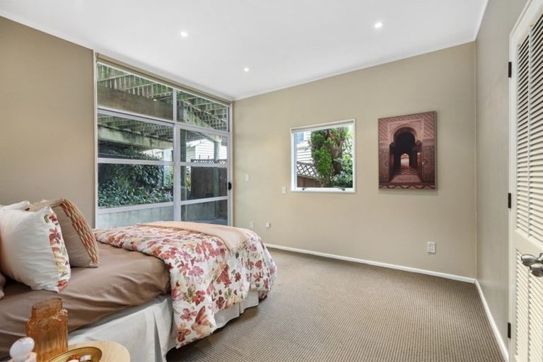 Photo of property in 90b Awa Road, Seatoun, Wellington, 6022