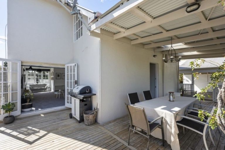 Photo of property in 6 Tawai Street, Trentham, Upper Hutt, 5018