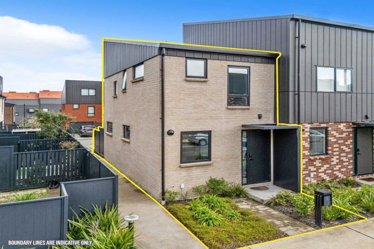 Photo of property in 29 Kotuitui Street, Manukau, Auckland, 2104