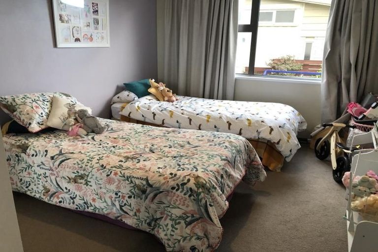 Photo of property in 6 Helvetia Grove, Naenae, Lower Hutt, 5011