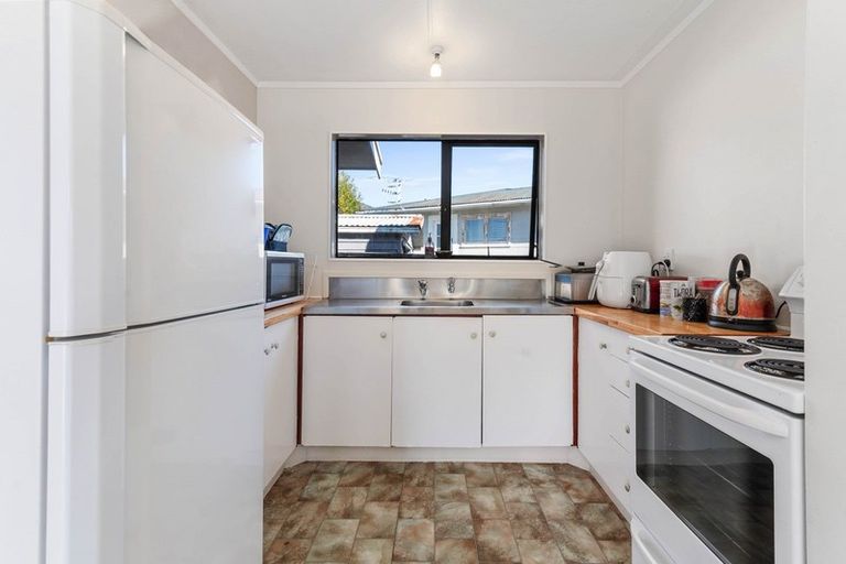 Photo of property in 18c Basley Road, Owhata, Rotorua, 3010