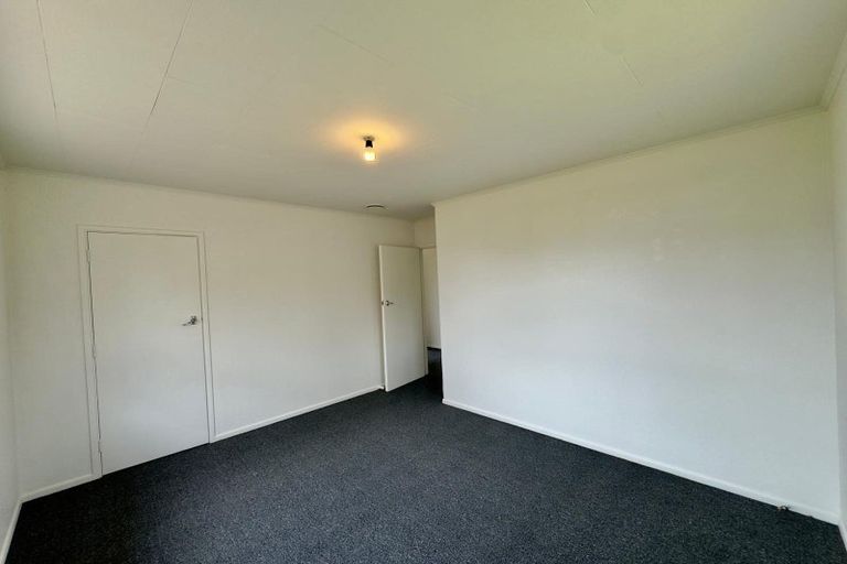 Photo of property in 17 Geoffrey Place, Mangere East, Auckland, 2024