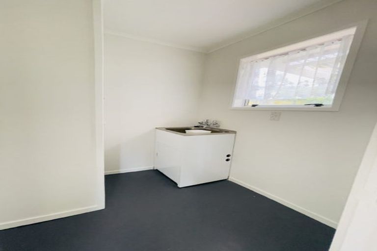 Photo of property in 90 Oriel Avenue, Tawa, Wellington, 5028