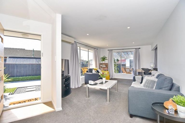 Photo of property in 5 Halligan Place, Belfast, Christchurch, 8051