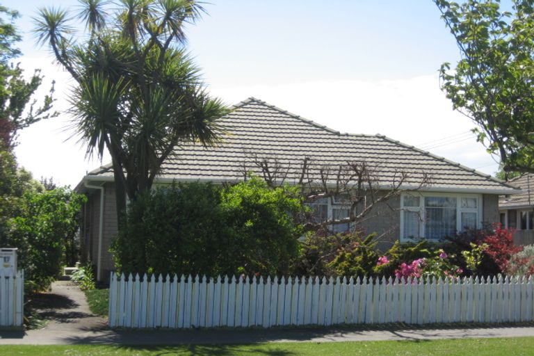 Photo of property in 17 Bethel Crescent, Bishopdale, Christchurch, 8053