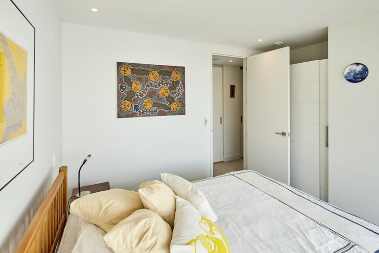 Photo of property in Clyde Quay Wharf, 1a/8 Clyde Quay Wharf, Te Aro, Wellington, 6011