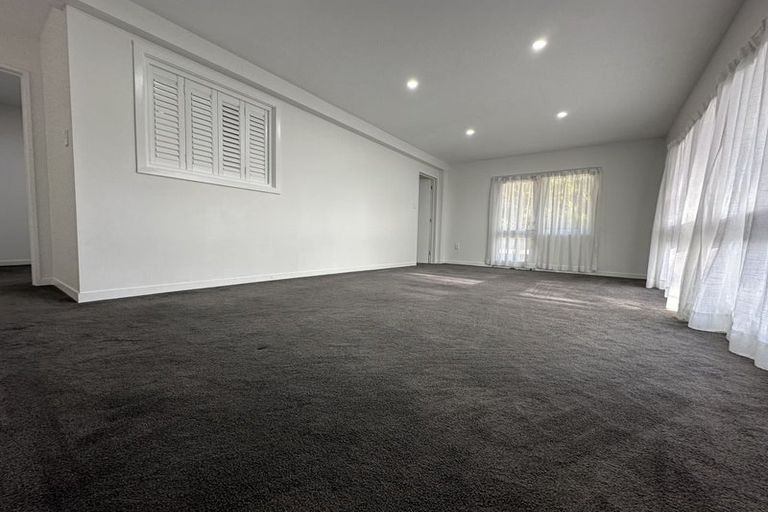 Photo of property in 44 Channel View Road, Campbells Bay, Auckland, 0630