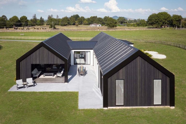 Photo of property in 53 Dysart Lane, Kumeu, 0891