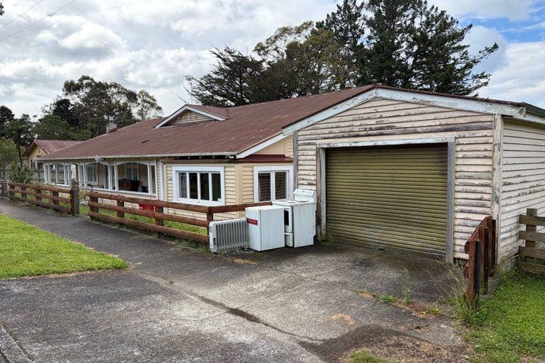 Photo of property in 3 Hay Street, Shannon, Palmerston North, 4474