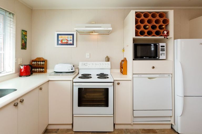 Photo of property in 5a Carroll Street, Palmerston North, 4410