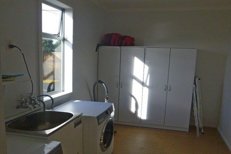 Photo of property in 14a Tirangi Road, Rongotai, Wellington, 6022