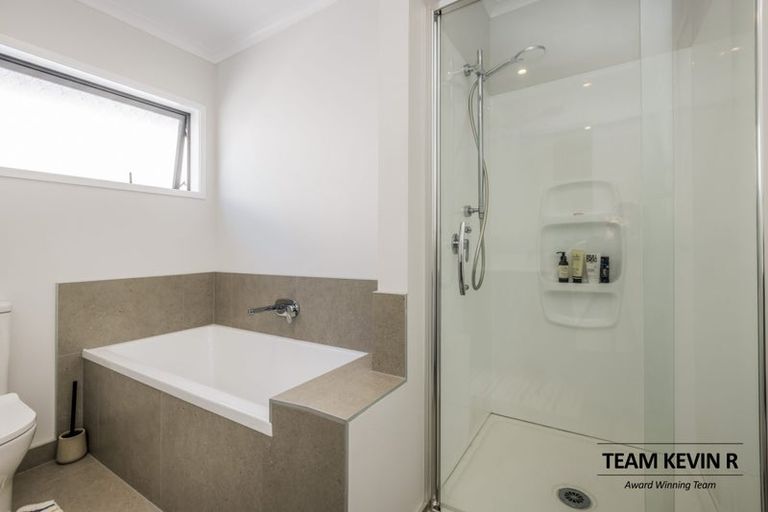 Photo of property in 6 Kapia Road, Westgate, Auckland, 0614