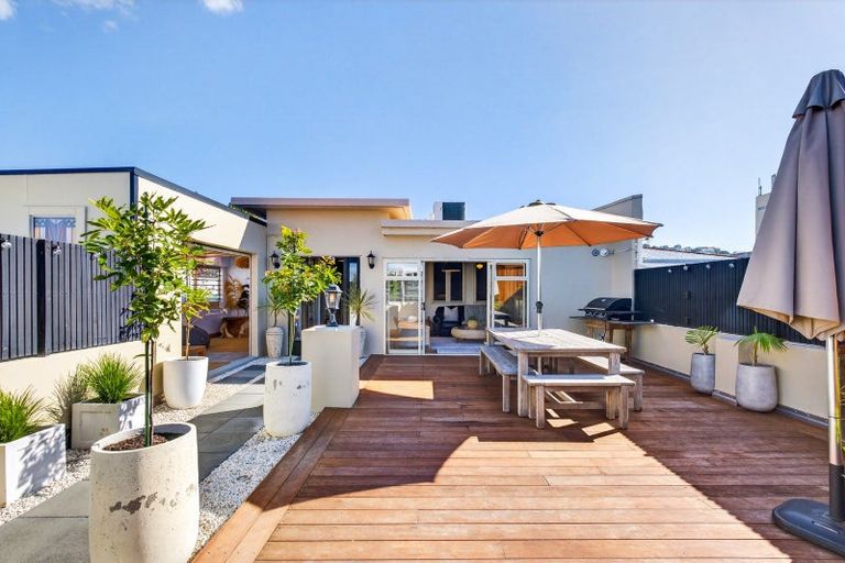 Photo of property in 153 Emerson Street, Napier South, Napier, 4110