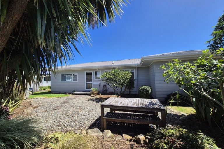 Photo of property in 4 Allman Drive, Coromandel, 3506