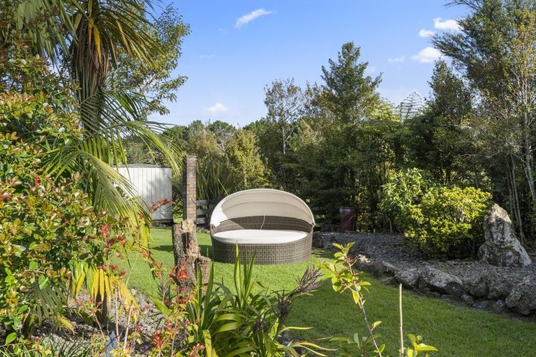 Photo of property in 97 Shaw Road, Oratia, Auckland, 0604