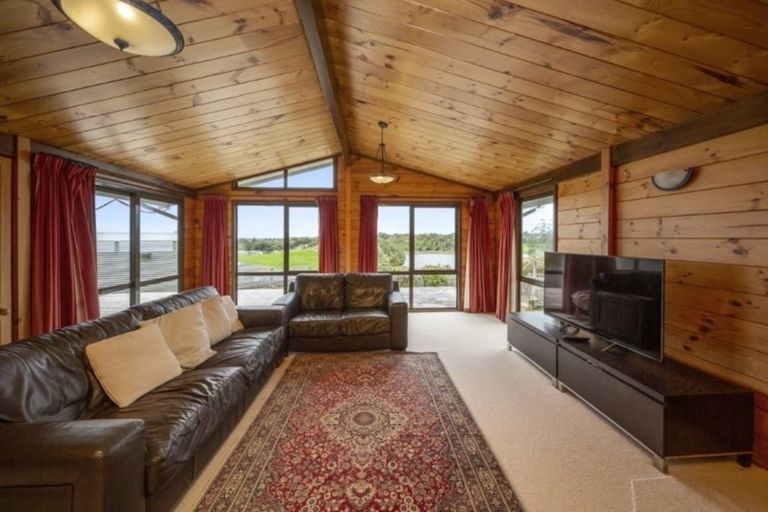 Photo of property in 9 Ash Place, Whalers Gate, New Plymouth, 4310