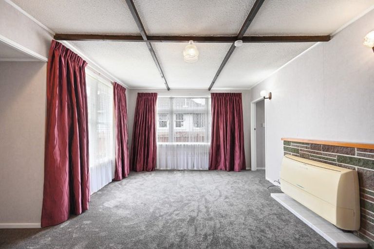 Photo of property in 22 Paul Crescent, Fairfield, Hamilton, 3214