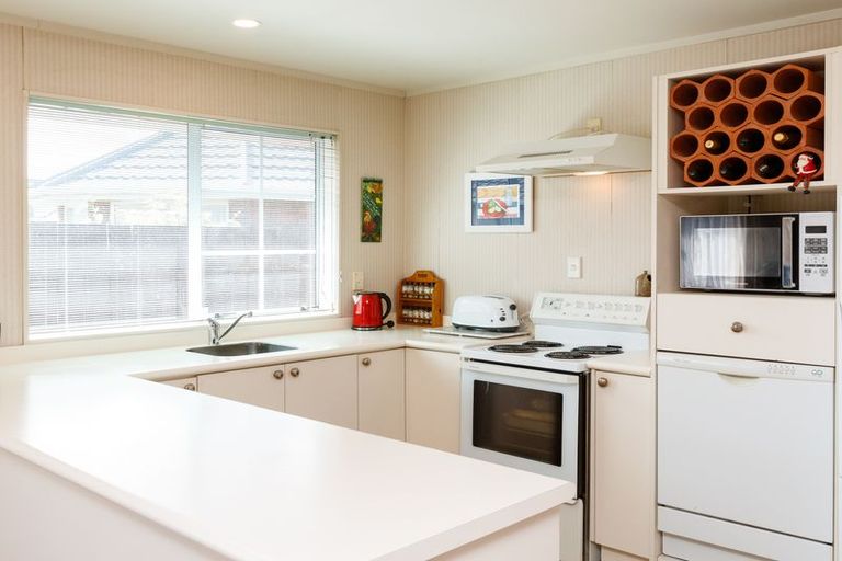 Photo of property in 5a Carroll Street, Palmerston North, 4410