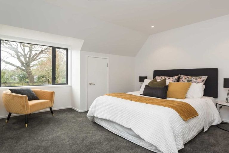 Photo of property in 142 Fendalton Road, Fendalton, Christchurch, 8052