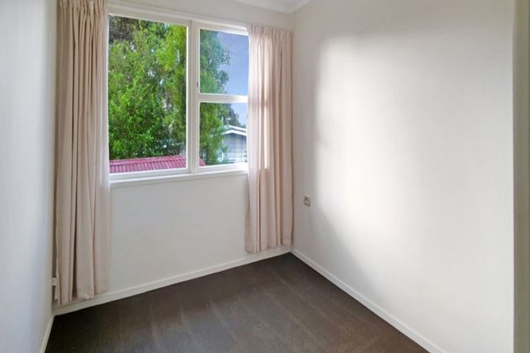 Photo of property in 50 Rehia Road, Massey, Auckland, 0614