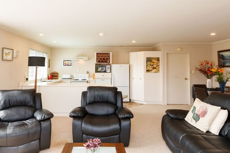 Photo of property in 5a Carroll Street, Palmerston North, 4410