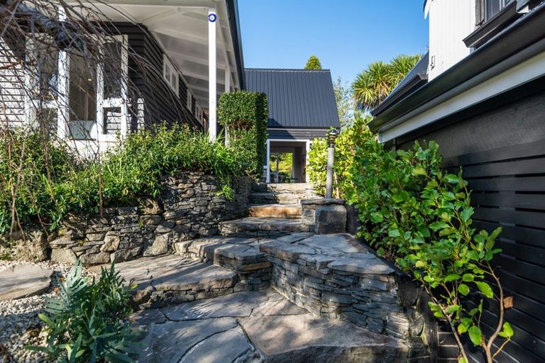 Photo of property in 64 Park Hill Road, Birkenhead, Auckland, 0626