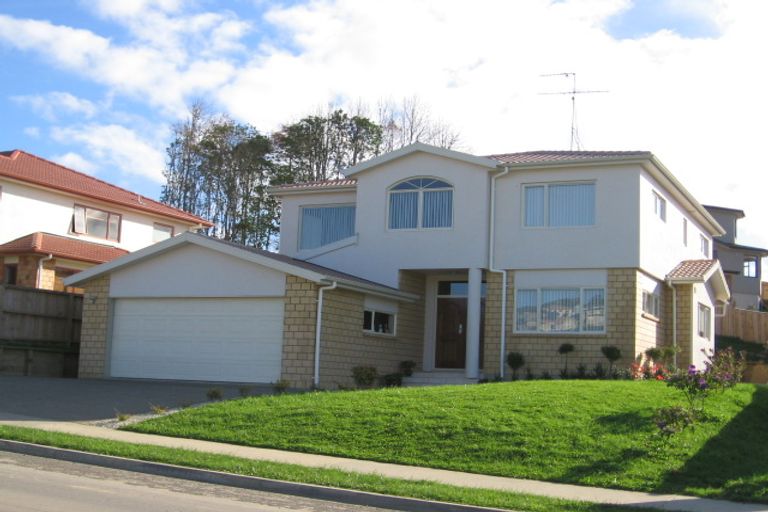 Photo of property in 65 Medallion Drive, Oteha, Auckland, 0632