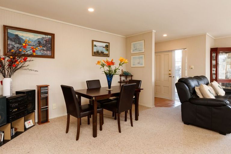 Photo of property in 5a Carroll Street, Palmerston North, 4410