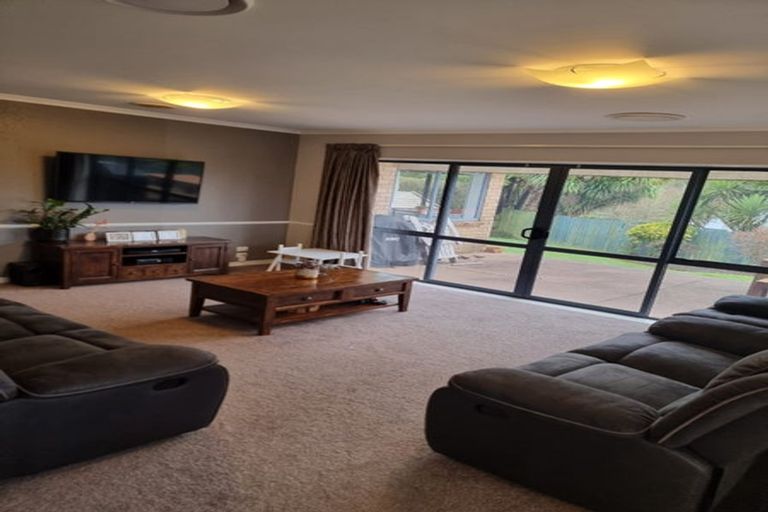 Photo of property in 24 Edward Payton Grove, Pukehangi, Rotorua, 3015