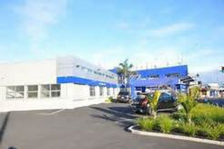 Photo of property in 1/10 Norman Road, Hauraki, Auckland, 0622