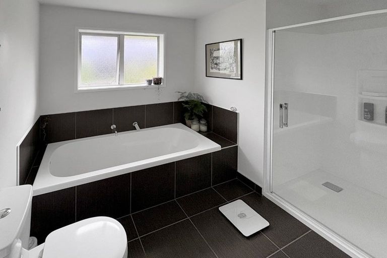 Photo of property in 18 Weld Street, Levin, 5510