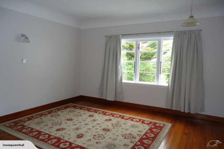 Photo of property in 7 Seaforth Terrace, Karori, Wellington, 6012