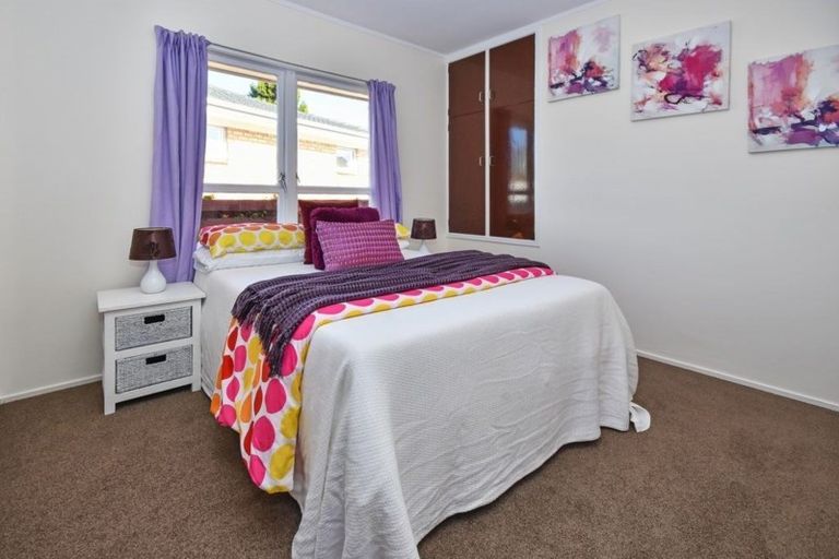 Photo of property in 78 Ray Small Drive, Pahurehure, Papakura, 2113