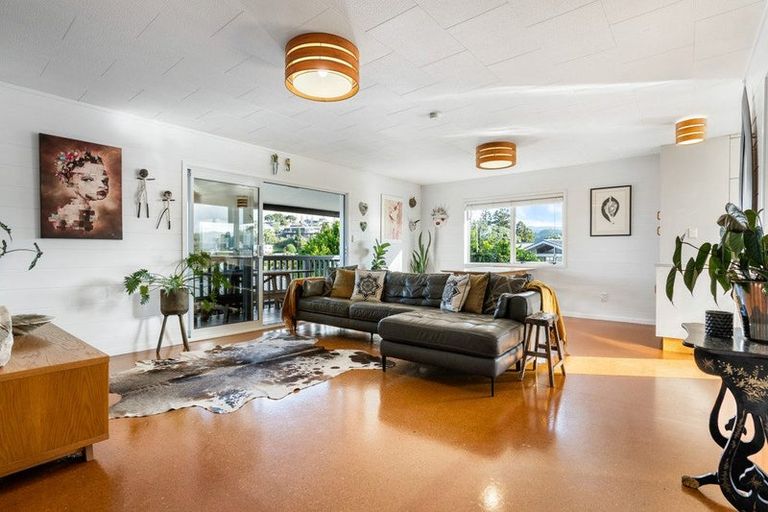 Photo of property in 127 Bruce Wallace Place, Whangamata, 3620