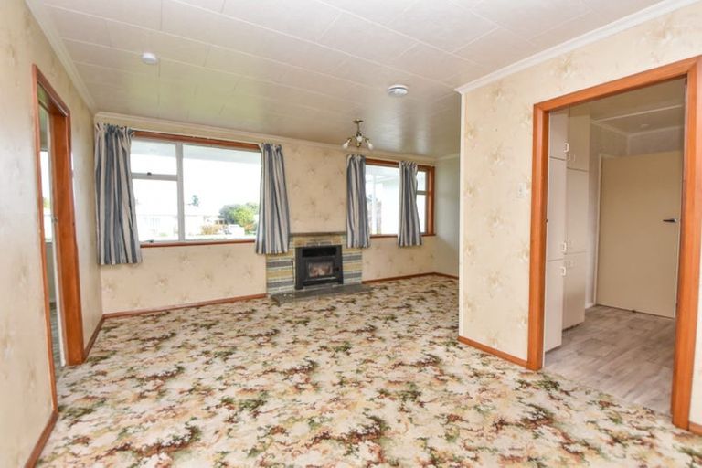 Photo of property in 25 Diamond Street, Carterton, 5713