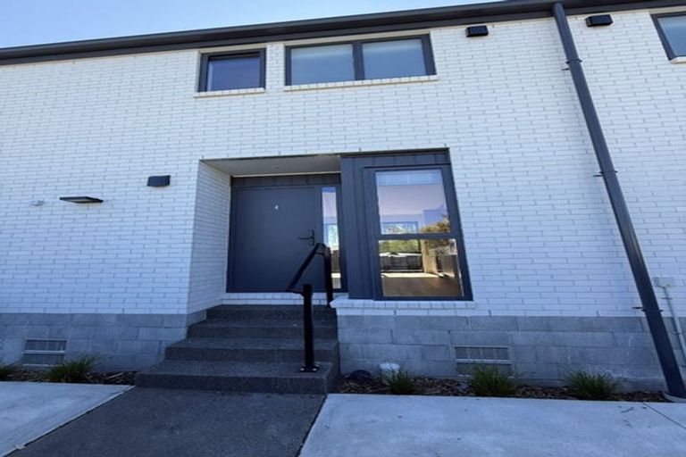 Photo of property in 4/33 Russell Street, Linwood, Christchurch, 8062