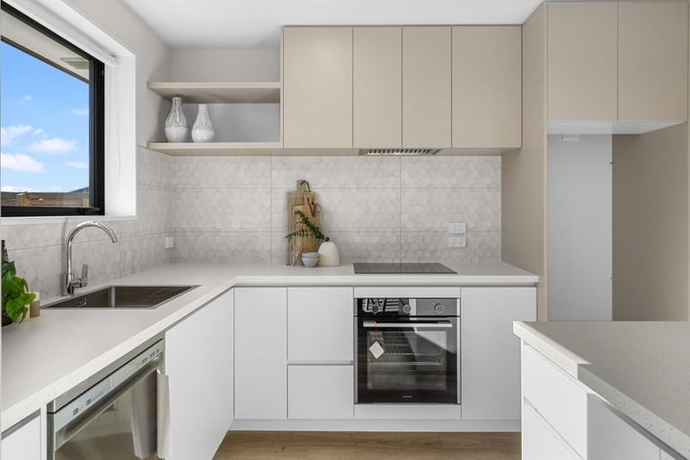 Photo of property in 28 Blakely Street, Amberley, 7410