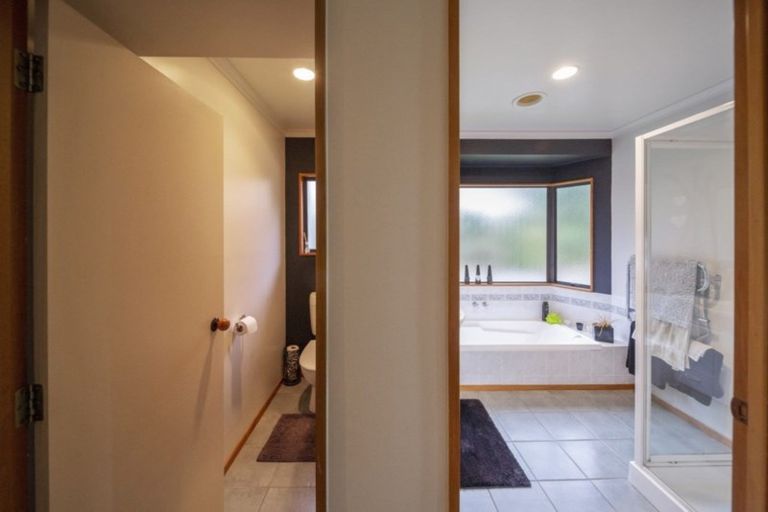 Photo of property in 50 Cressida Avenue, Stratford, 4332