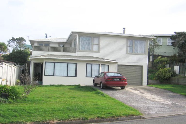 Photo of property in 9 Glenamoy Crescent, Johnsonville, Wellington, 6037