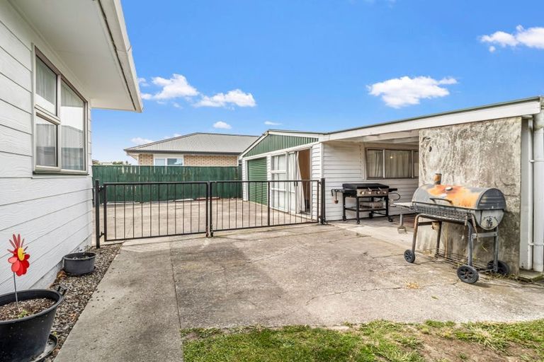 Photo of property in 29 John F Kennedy Drive, Milson, Palmerston North, 4414