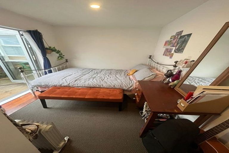 Photo of property in 41 Brougham Street, Mount Victoria, Wellington, 6011