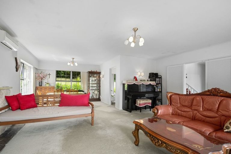 Photo of property in 18 Trig Road, West Harbour, Auckland, 0618