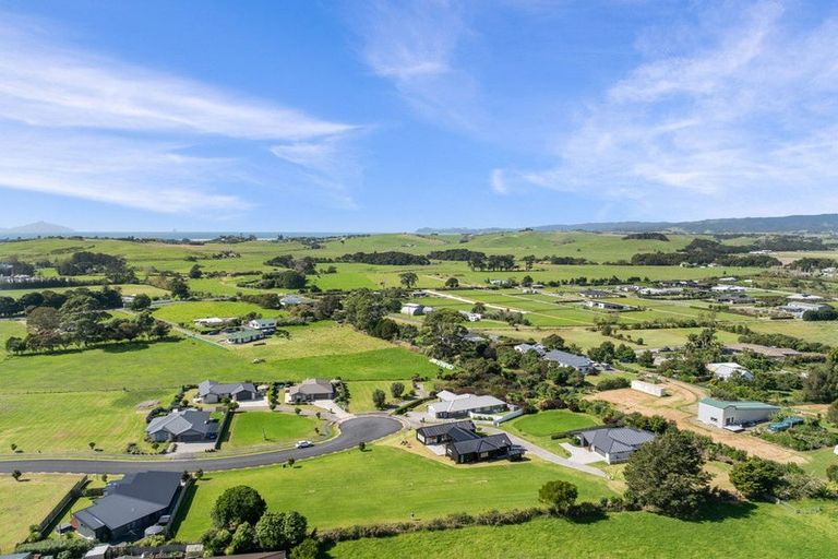 Photo of property in 20 Green Estate Drive, Waipu, 0510