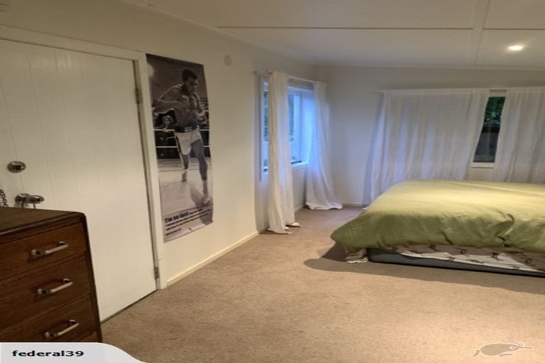 Photo of property in 18 Norman Road, Titirangi, Auckland, 0604