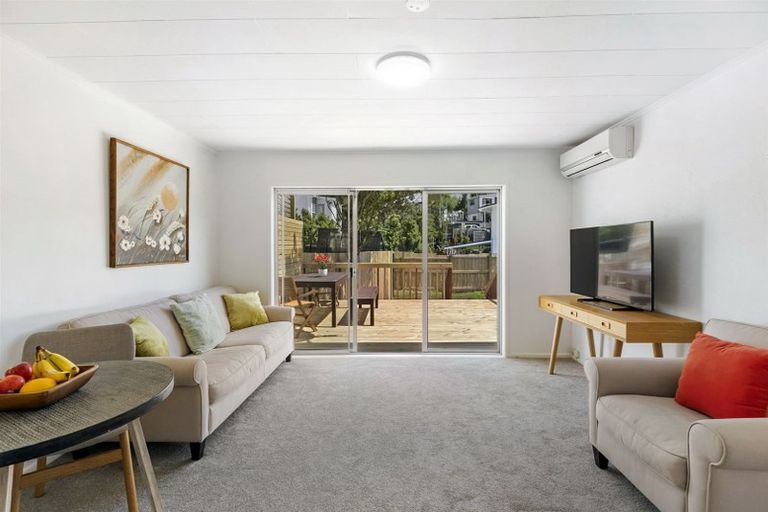 Photo of property in 1/126 Stredwick Drive, Torbay, Auckland, 0630
