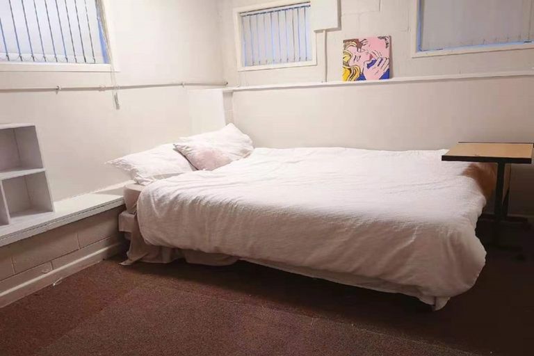 Photo of property in 7 Ellesmere Crescent, Pakuranga Heights, Auckland, 2010