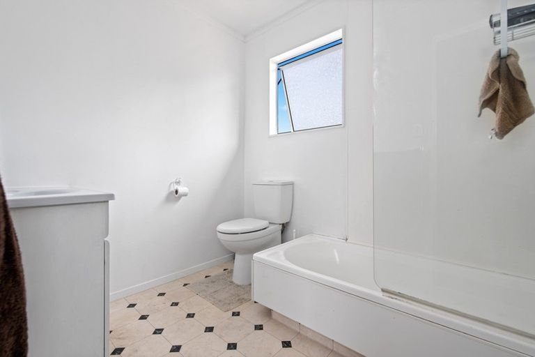 Photo of property in 33 Purcell Place, Melville, Hamilton, 3206