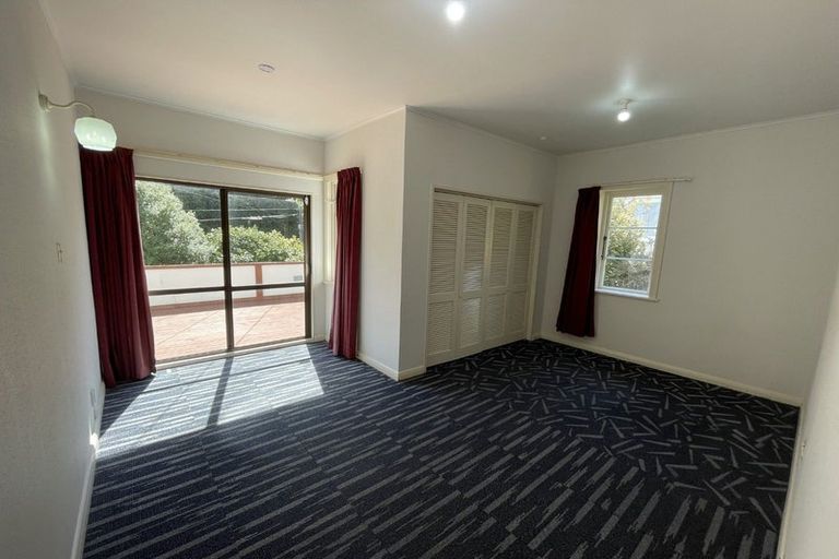 Photo of property in 38 Sunshine Avenue, Karori, Wellington, 6012