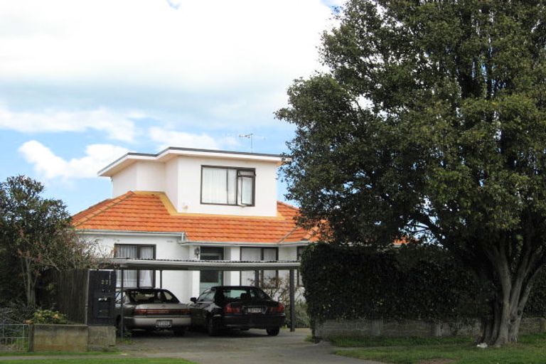 Photo of property in 27 Swiss Avenue, Gonville, Whanganui, 4501