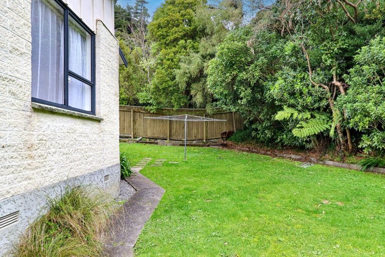 Photo of property in 12a Crawford Grove, Naenae, Lower Hutt, 5011